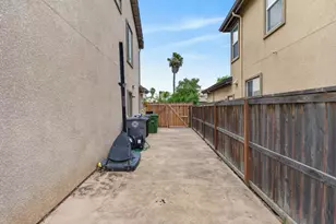 6824 Castro Verde Way, Elk Grove, CA 95757 - Photo 45