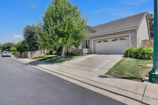 212 Coastal Ln, Waterford, CA 95386 - Photo 3