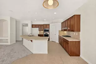 212 Coastal Ln, Waterford, CA 95386 - Photo 17
