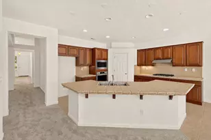 212 Coastal Ln, Waterford, CA 95386 - Photo 13
