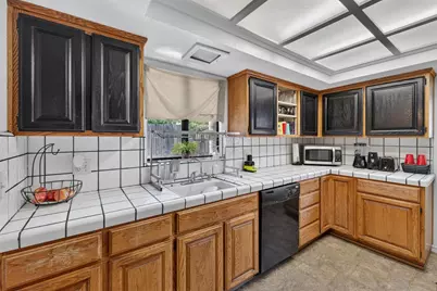 2101 Madera Road, Sacramento, CA 95825 - Photo 15