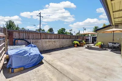 2101 Madera Road, Sacramento, CA 95825 - Photo 25