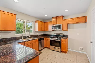 7462 Wren Drive, Winton, CA 95388 - Photo 5