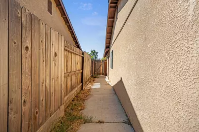 7462 Wren Drive, Winton, CA 95388 - Photo 25