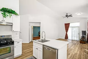 8499 Dartford Dr, Sacramento, CA 95823 - Photo 15