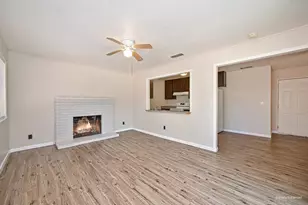 8287 Newfield Cir, Sacramento, CA 95828 - Photo 17