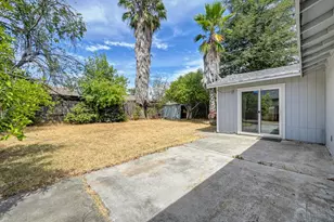 8287 Newfield Cir, Sacramento, CA 95828 - Photo 27
