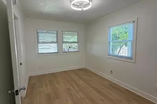 1049 104th Ave, Oakland, CA 95355 - Photo 37