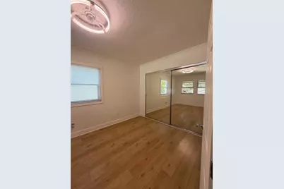 1049 104th Avenue, Oakland, CA 95355 - Photo 33