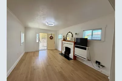 1049 104th Avenue, Oakland, CA 95355 - Photo 5
