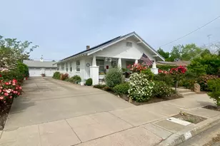 242 Laurel Ave, Oakdale, CA 95361 - Photo 1