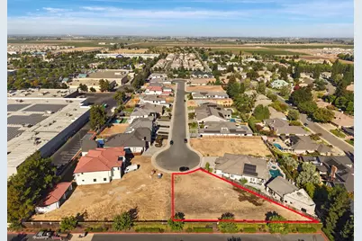 2339 Interlaken Court, Lodi, CA 95242 - Photo 11