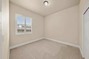 6384 Park Village St, Sacramento, CA 95822 - Photo 31