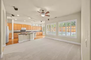 6384 Park Village St, Sacramento, CA 95822 - Photo 11
