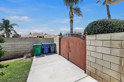 3077 Express, Madera, CA 93637 - Photo 47