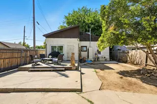 4037 42nd St, Sacramento, CA 95820 - Photo 33