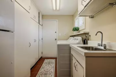 451 Wilhaggin Drive, Sacramento, CA 95864 - Photo 13