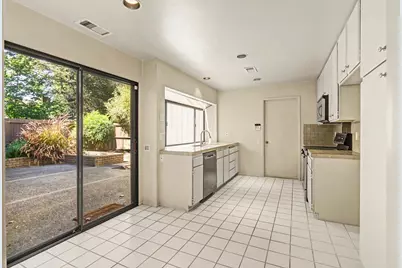 800 Elmhurst Circle, Sacramento, CA 95825 - Photo 21