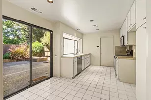 800 Elmhurst Cir, Sacramento, CA 95825 - Photo 21