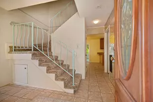 8975 Lanier Way, Sacramento, CA 95826 - Photo 9