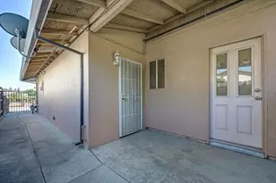 8975 Lanier Way, Sacramento, CA 95826 - Photo 29