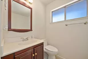 8975 Lanier Way, Sacramento, CA 95826 - Photo 25