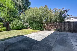 8975 Lanier Way, Sacramento, CA 95826 - Photo 31