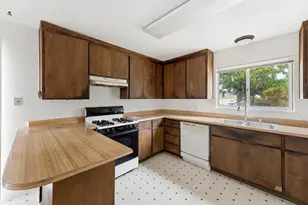 12101 Pye Ln, Auburn, CA 95602 - Photo 7