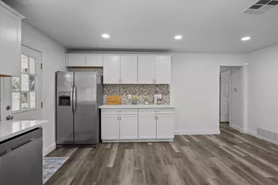 1820 Serena Avenue, Modesto, CA 95355 - Photo 7