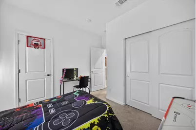 2505 Buzz Aldrin Way, Sacramento, CA 95834 - Photo 33
