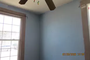 415 S Hunter St, Stockton, CA 95203 - Photo 9