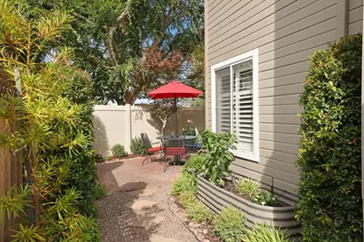 19183 Spyglass Court, Woodbridge, CA 95258 - Photo 11