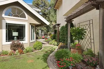 19183 Spyglass Court, Woodbridge, CA 95258 - Photo 3