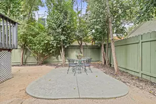 2022 28th St, Sacramento, CA 95818 - Photo 33