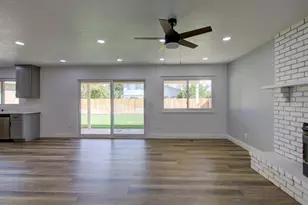 785 Fullerton Dr, Turlock, CA 95382 - Photo 11