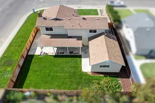 785 Fullerton Dr, Turlock, CA 95382 - Photo 33