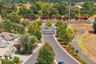 8237 Loyal Dr, Sacramento, CA 95829 - Photo 41