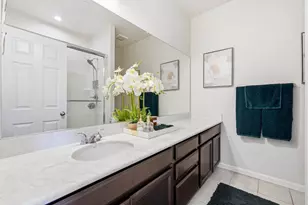 8237 Loyal Dr, Sacramento, CA 95829 - Photo 19