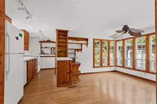 9942 Rio Vista Ct, Sacramento, CA 95837 - Photo 5