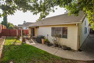 9144 Lakemont Dr, Elk Grove, CA 95624 - Photo 33