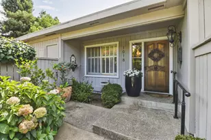 1018 Commons Dr, Sacramento, CA 95825 - Photo 1