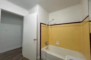 235 W Beverly Pl, Tracy, CA 95376 - Photo 9