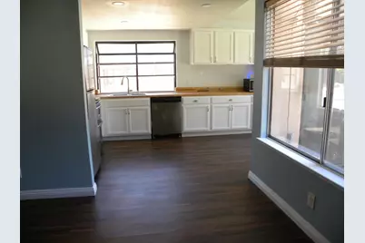 8709 Los Encantos Circle, Elk Grove, CA 95624 - Photo 5