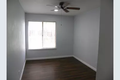 8709 Los Encantos Circle, Elk Grove, CA 95624 - Photo 9