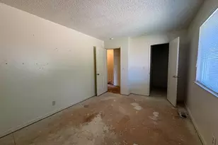 4752 Greenholme Dr, Sacramento, CA 95842 - Photo 7