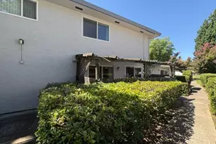 4752 Greenholme Dr, Sacramento, CA 95842 - Photo 11