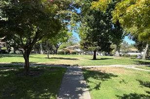 4752 Greenholme Dr, Sacramento, CA 95842 - Photo 13