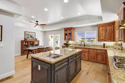 931 Saverien Drive, Sacramento, CA 95864 - Photo 19