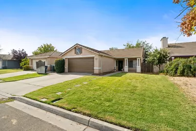 5649 W Norwich Avenue, Fresno, CA 93722 - Photo 1