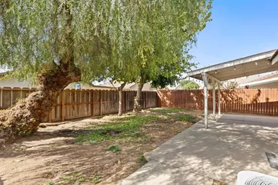 5649 W Norwich Avenue, Fresno, CA 93722 - Photo 29
